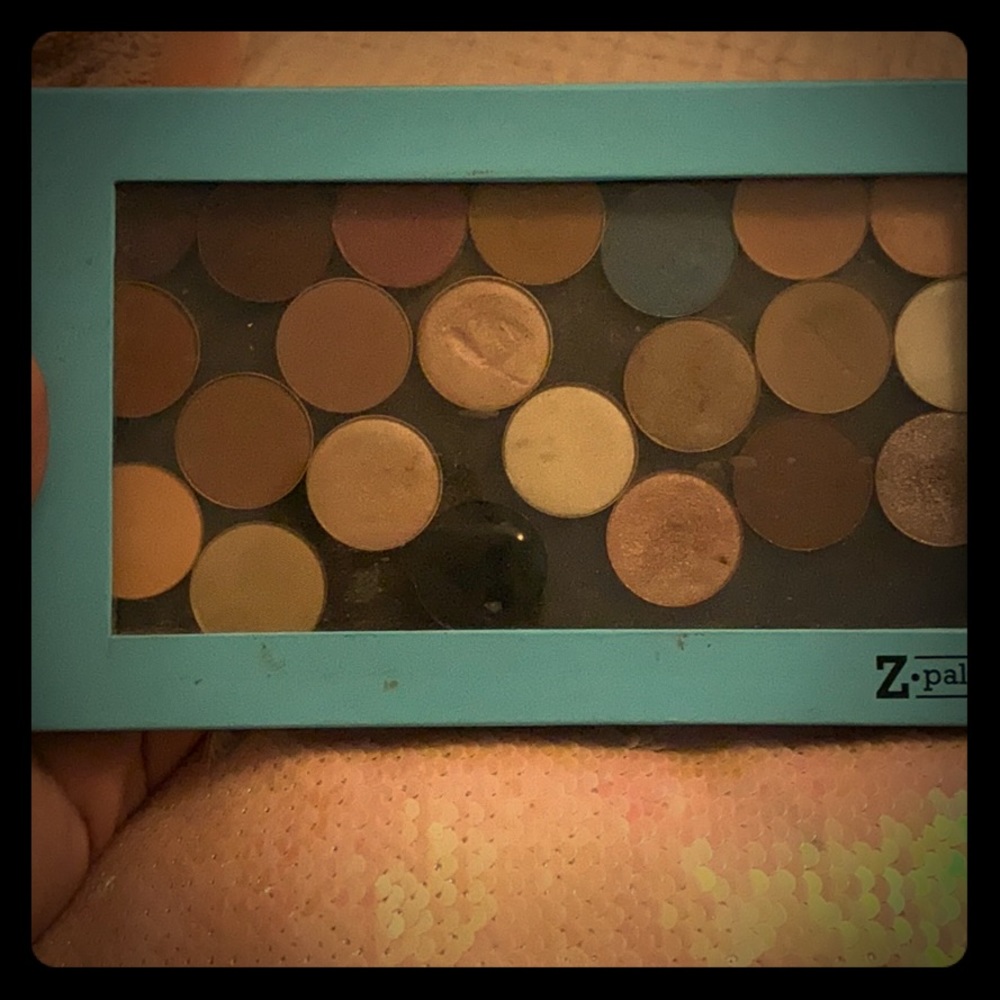 Anastasia Beverly Hills Eyeshadow in Z Palette